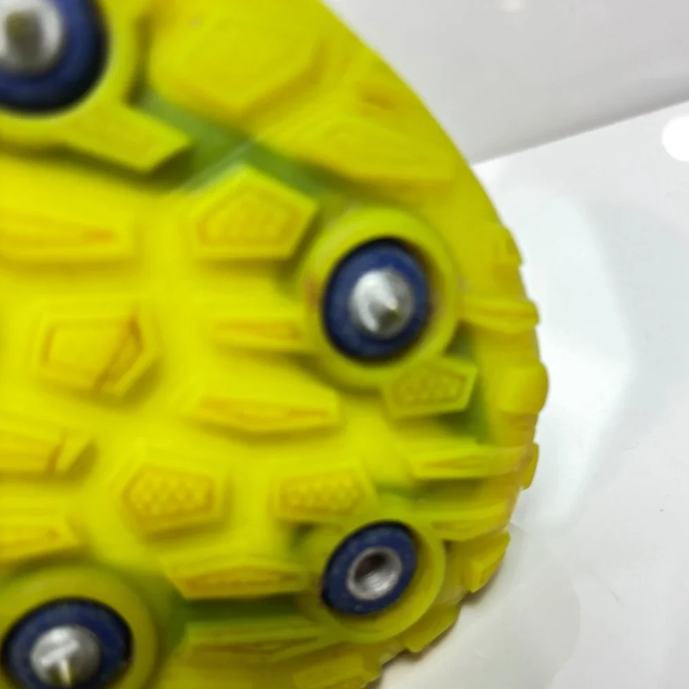 Nike Running Shoe Spikes Zoom Rival XC Cross Country Yellow Mens 10.5 Unisex